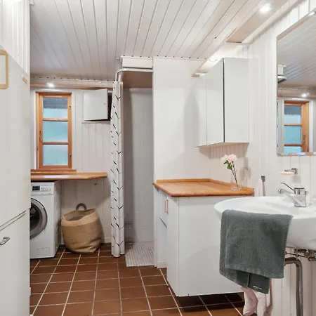 3 Bedroom Gorgeous In Holiday home