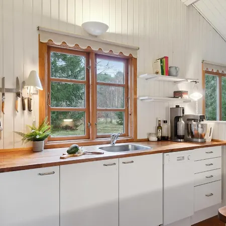 3 Bedroom Gorgeous In Holiday home *
